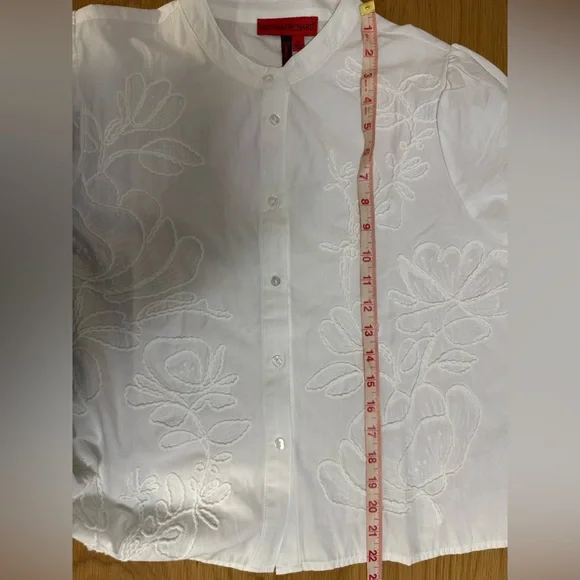 Hester & Orchard White Embroidered Button-Up Blouse – Size M - Picture 9 of 11